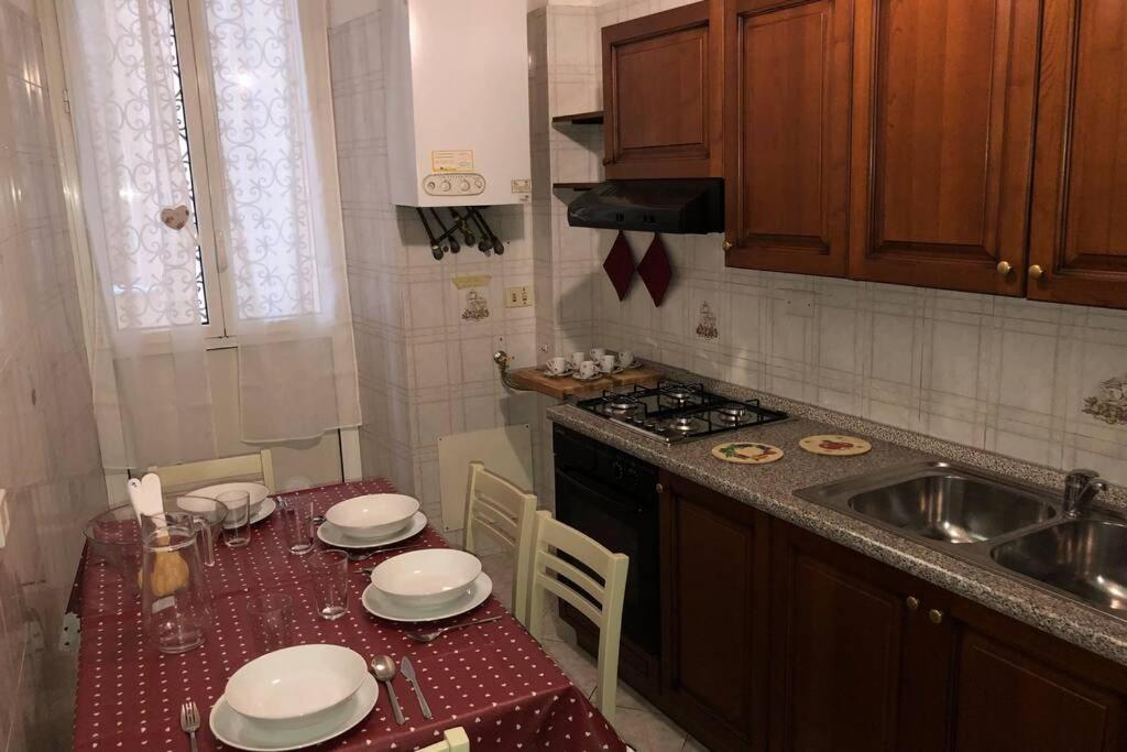 La Casa Di Rosa Apartment Rome Bagian luar foto